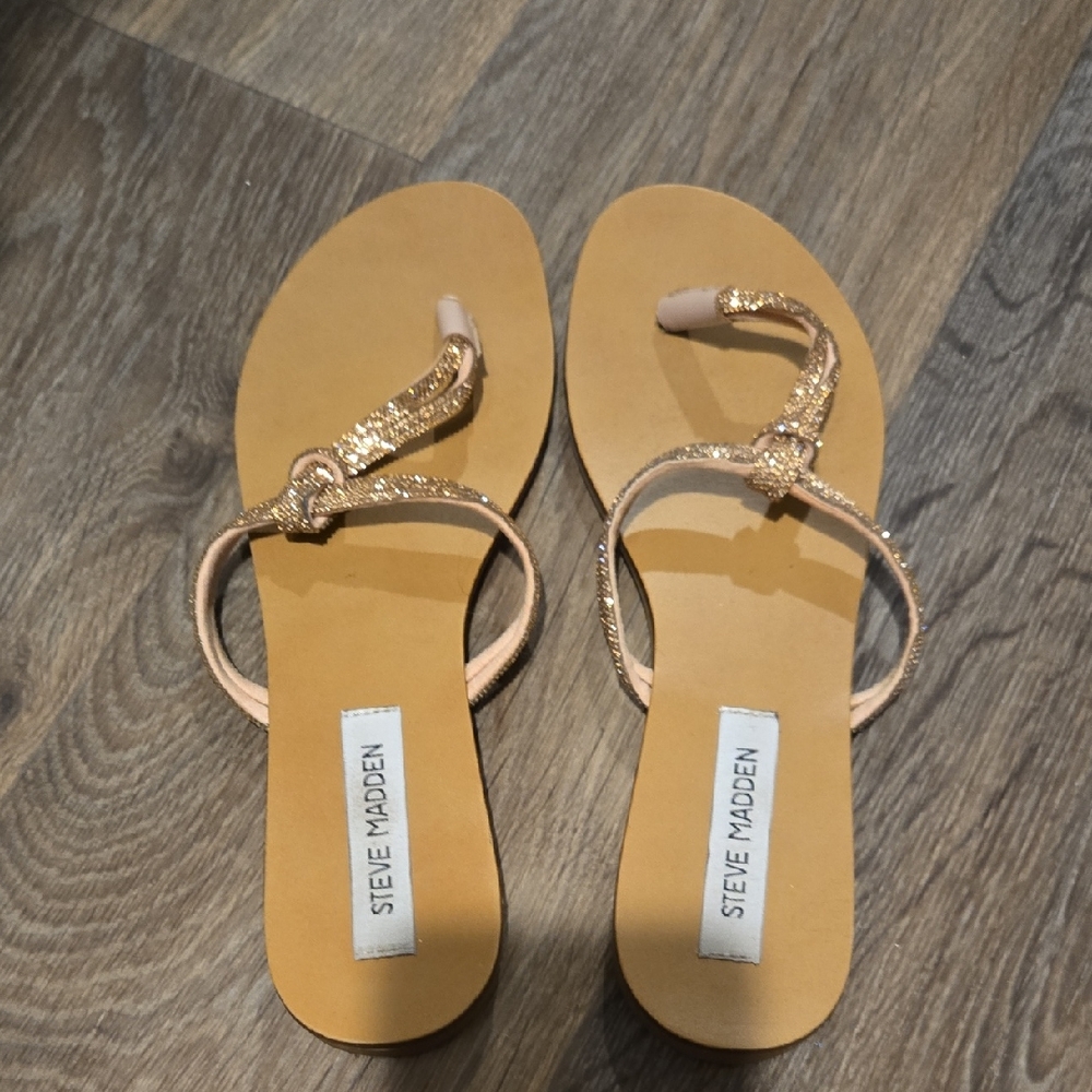 Steve Madden Gold Sandals Minimalist Design